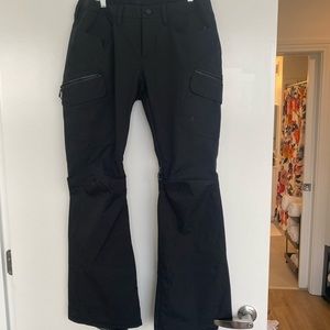 Women’s Burton ski pants only worn once